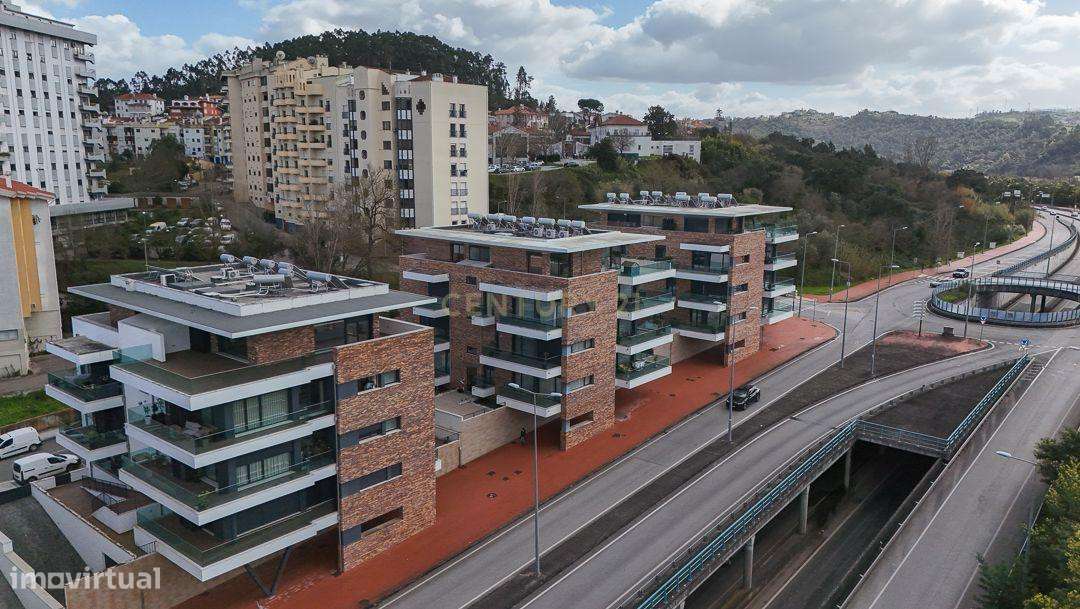 T2 com 2 Suites | Quinta da Boavista | Santo António dos Olivais | Coi-19