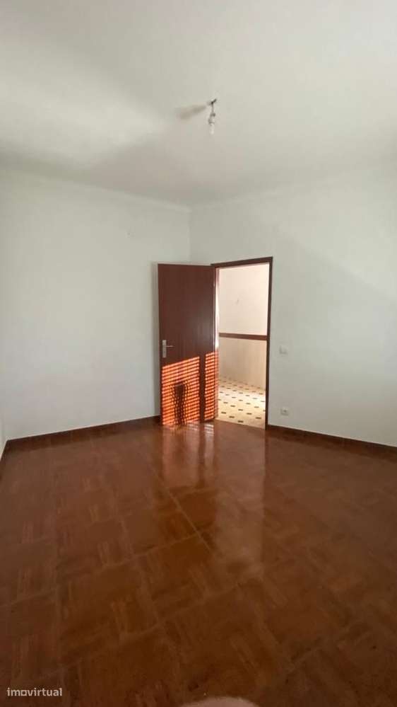 Apartamento T1 Centro de Samora Correia-8