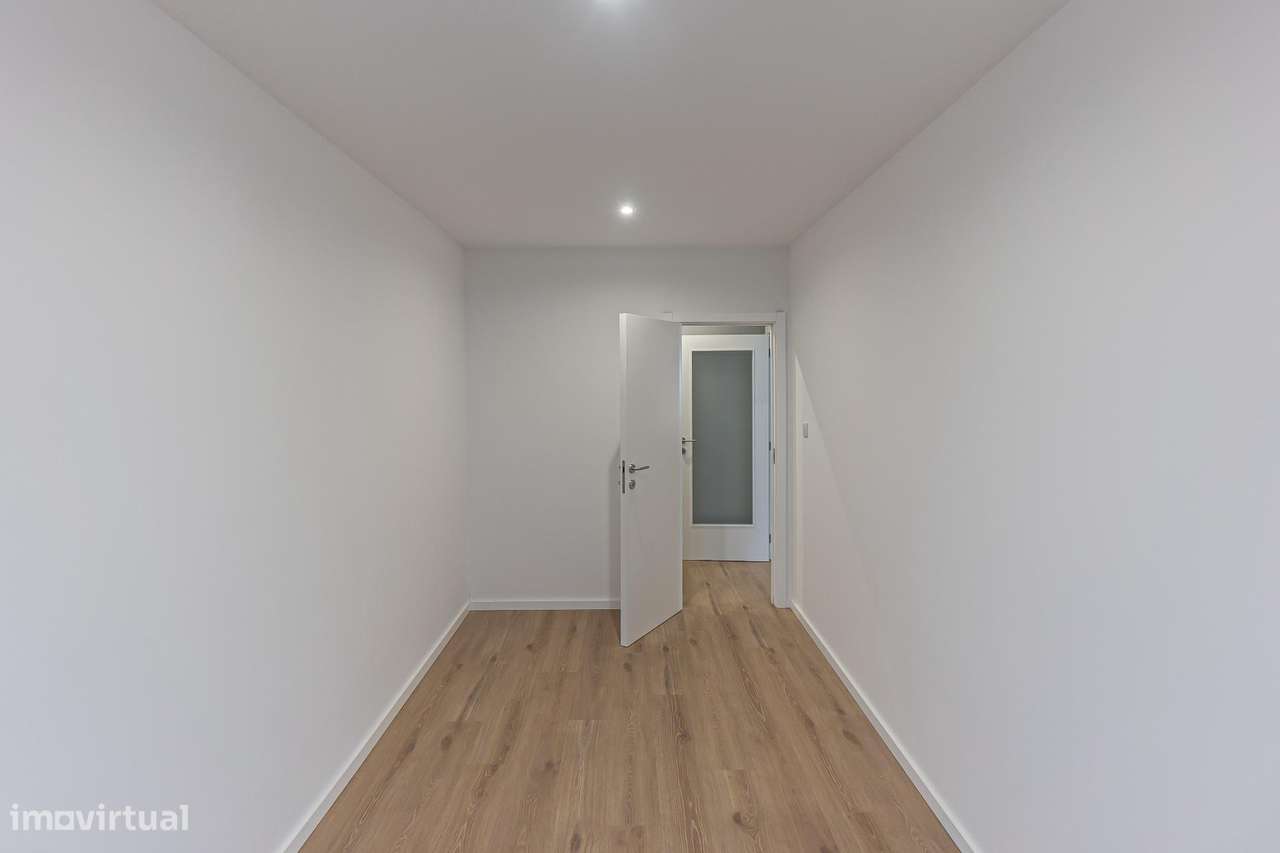 Apartamento T3 renovado | Bonfim, Porto | 105 m2-5