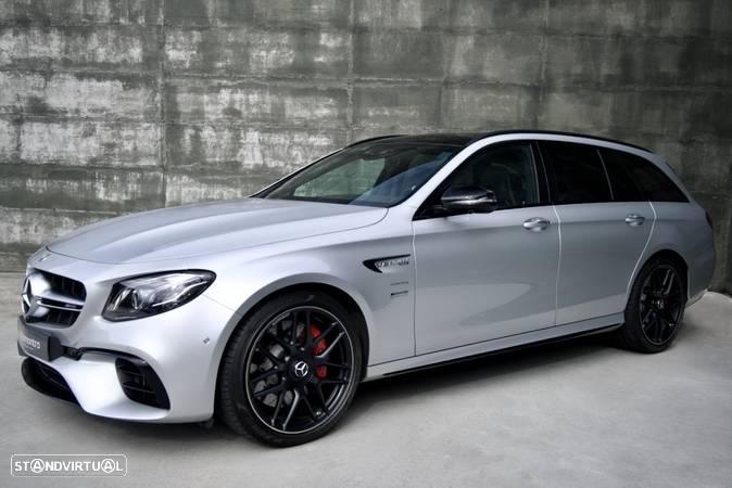 Mercedes-Benz E 63 AMG S 4-Matic+ - 13