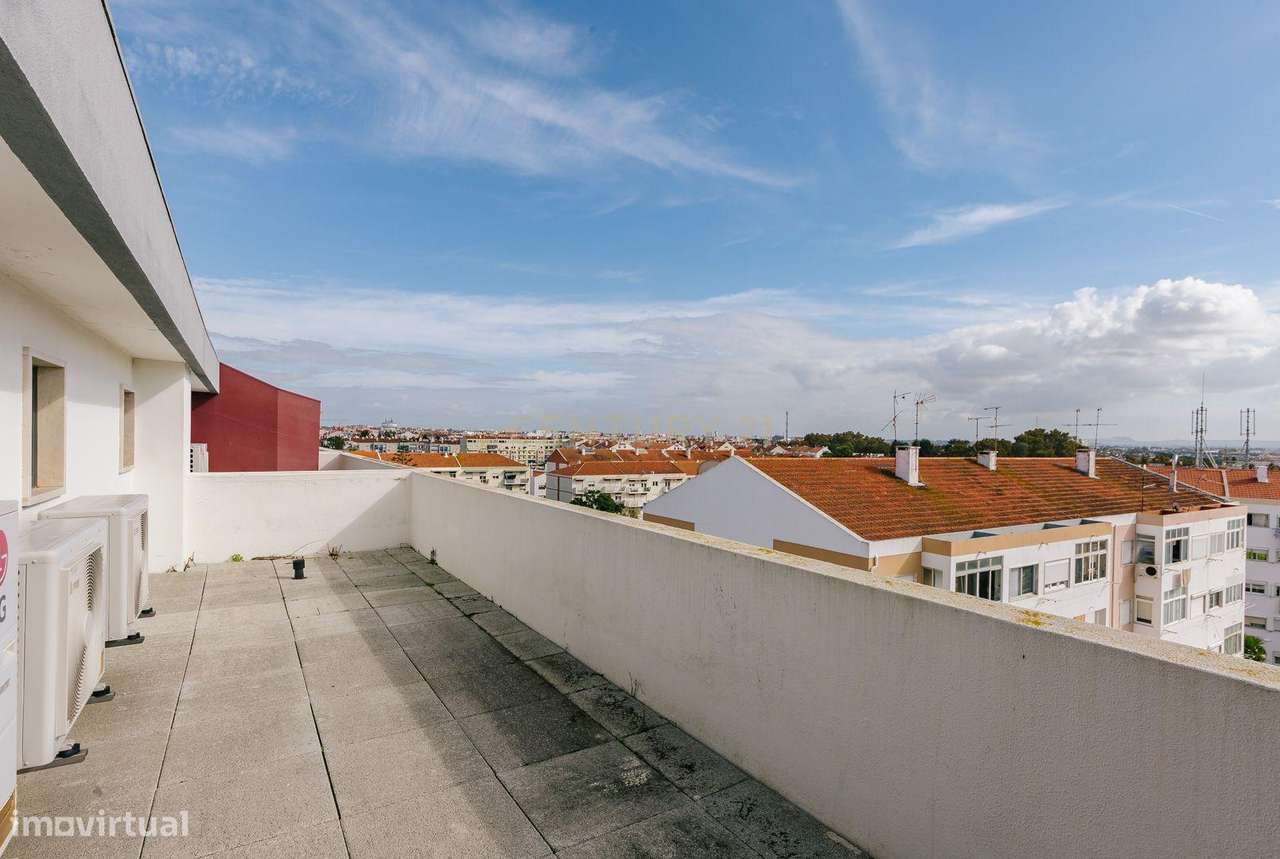 Apartamento T3 no Montijo-40