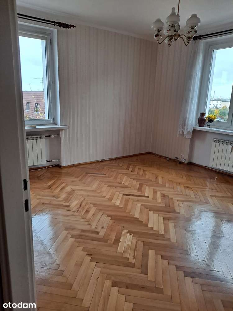 Słoneczne mieszkanie 2-pok. z osobną kuchnią Komandoria