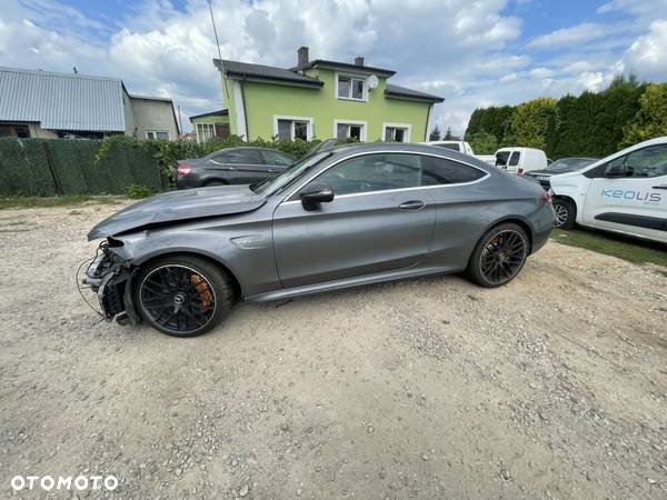 Mercedes-Benz Klasa C 63 S AMG 9G-TRONIC - 3