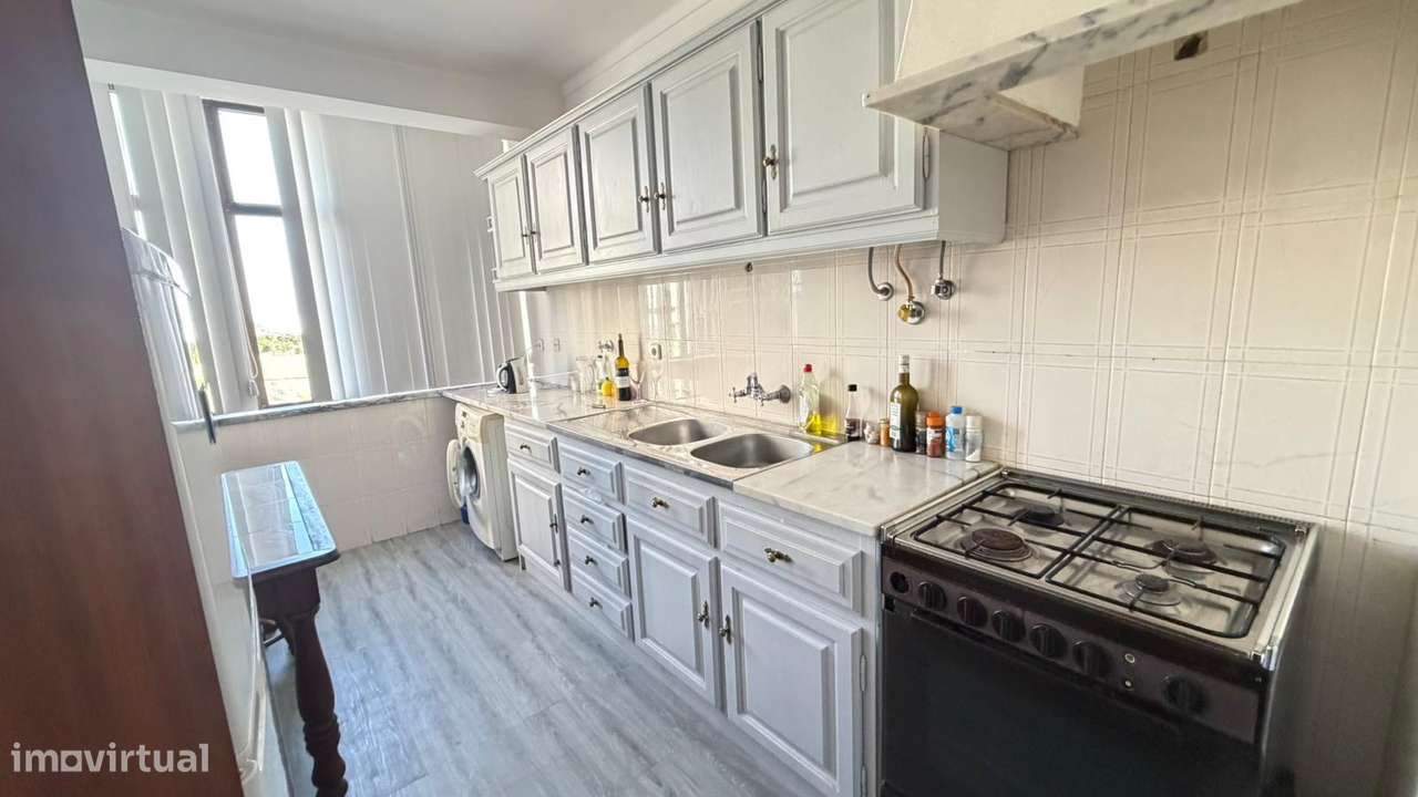 Apartamento T1 em Peniche – A 200 metros da Praia da Cova de Alfarroba - Grande imagem: 5/26