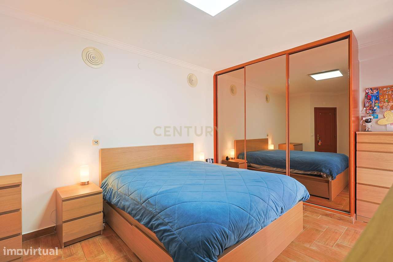 Apartamento T2 nas Quintinhas, Charneca de Caparica, com Terraço e Gar - Grande imagem: 4/35