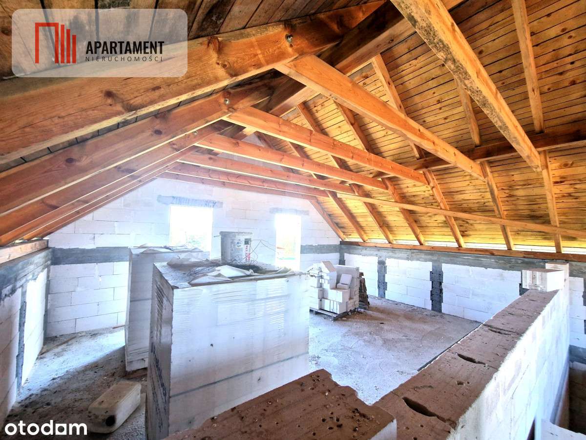 Budynek mieszkalny z domkami rekreacyjnymi.-15