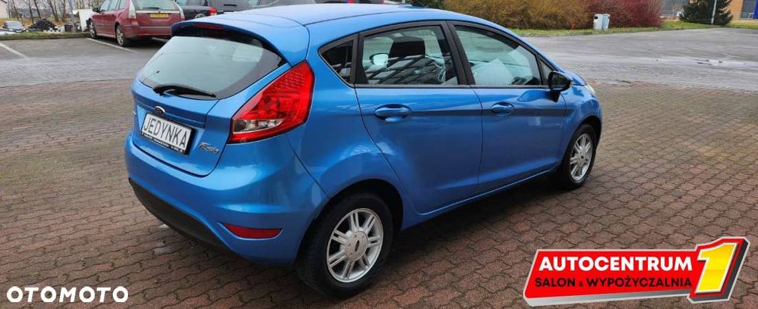 Ford Fiesta - 17