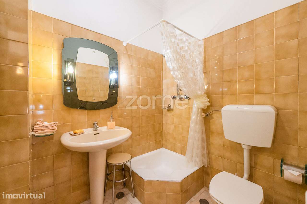 Apartamento T3 de Luxo c/ Vista Panorâmica Exclusiva - Laranjeiras-26