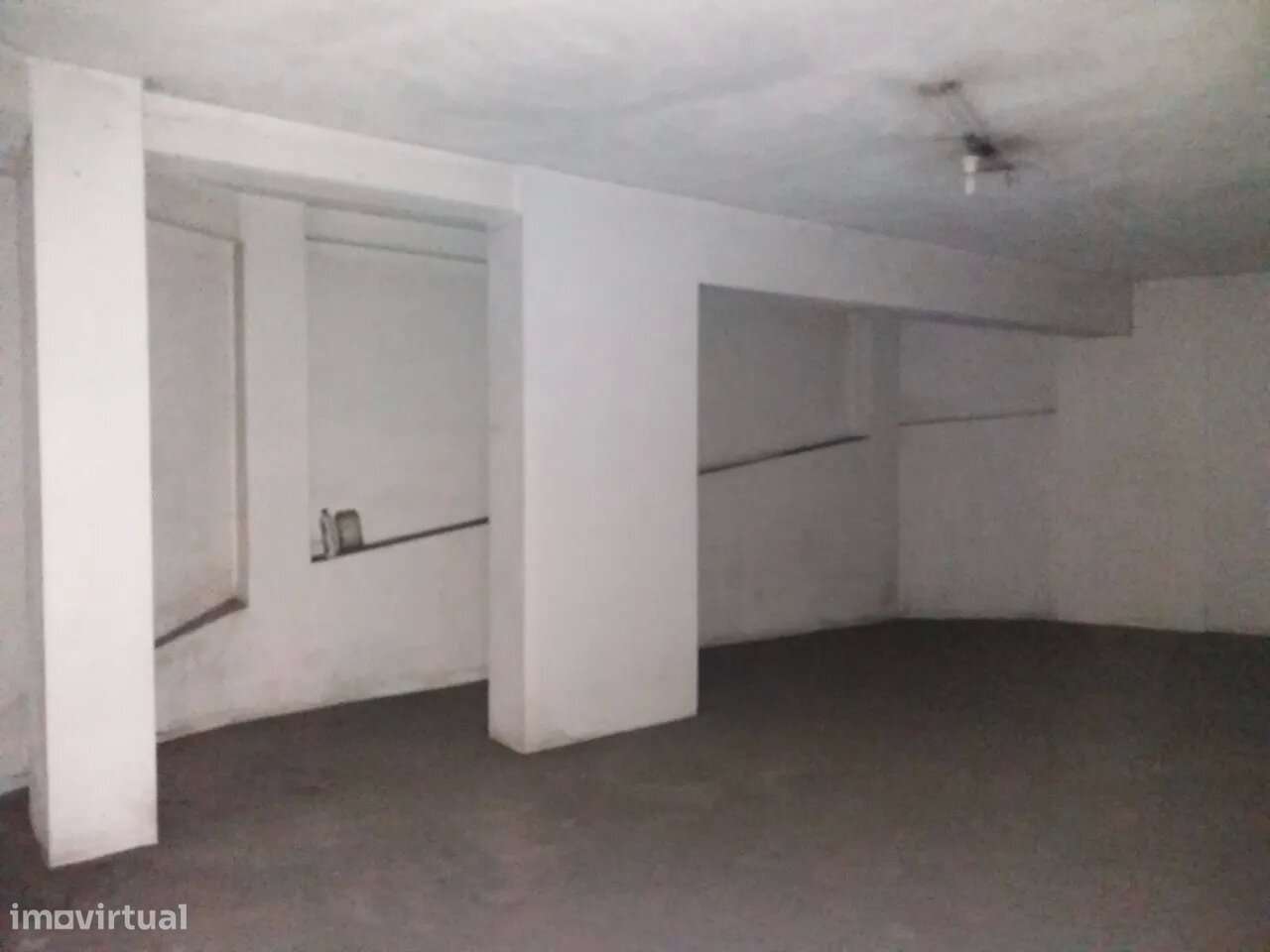 Lugar de garagem em São João da Madeira para arrendamento - Grande imagem: 2/5