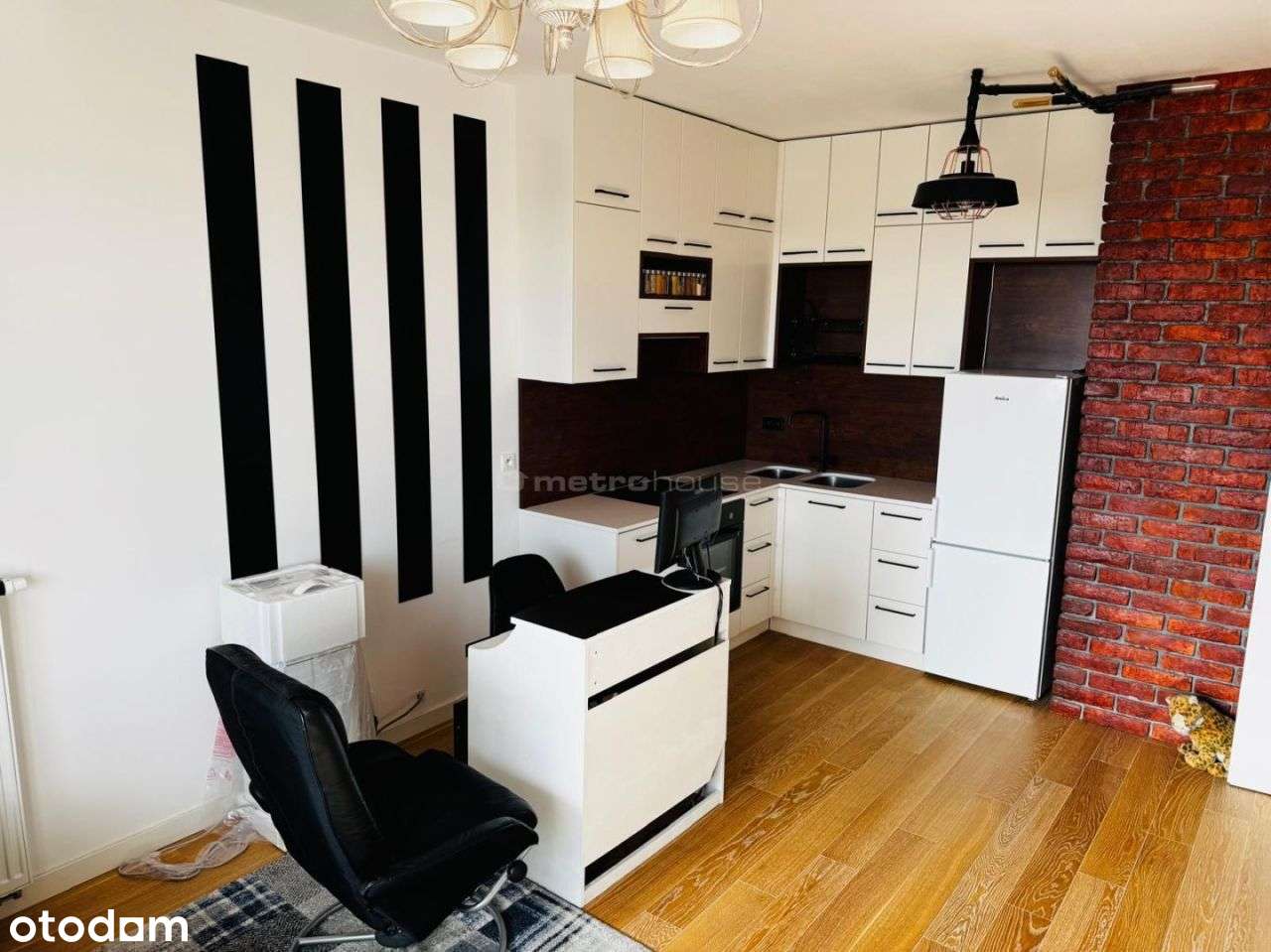 2 pokojowe mieszkanie w pobliżu Arkadii!-3