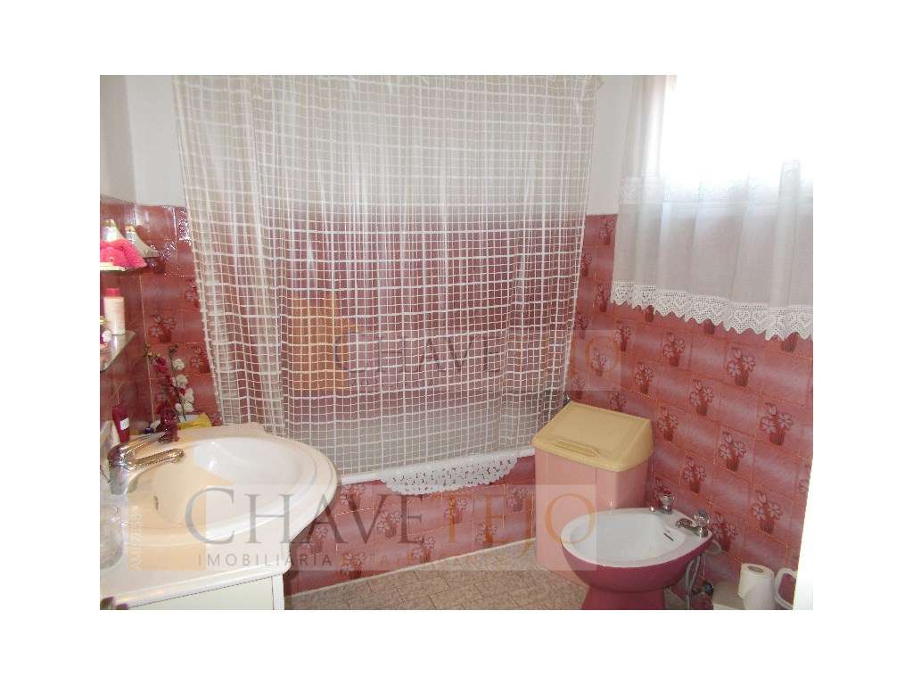 Moradia T2 com terreno em pequena aldeia. - Grande imagem: 4/21