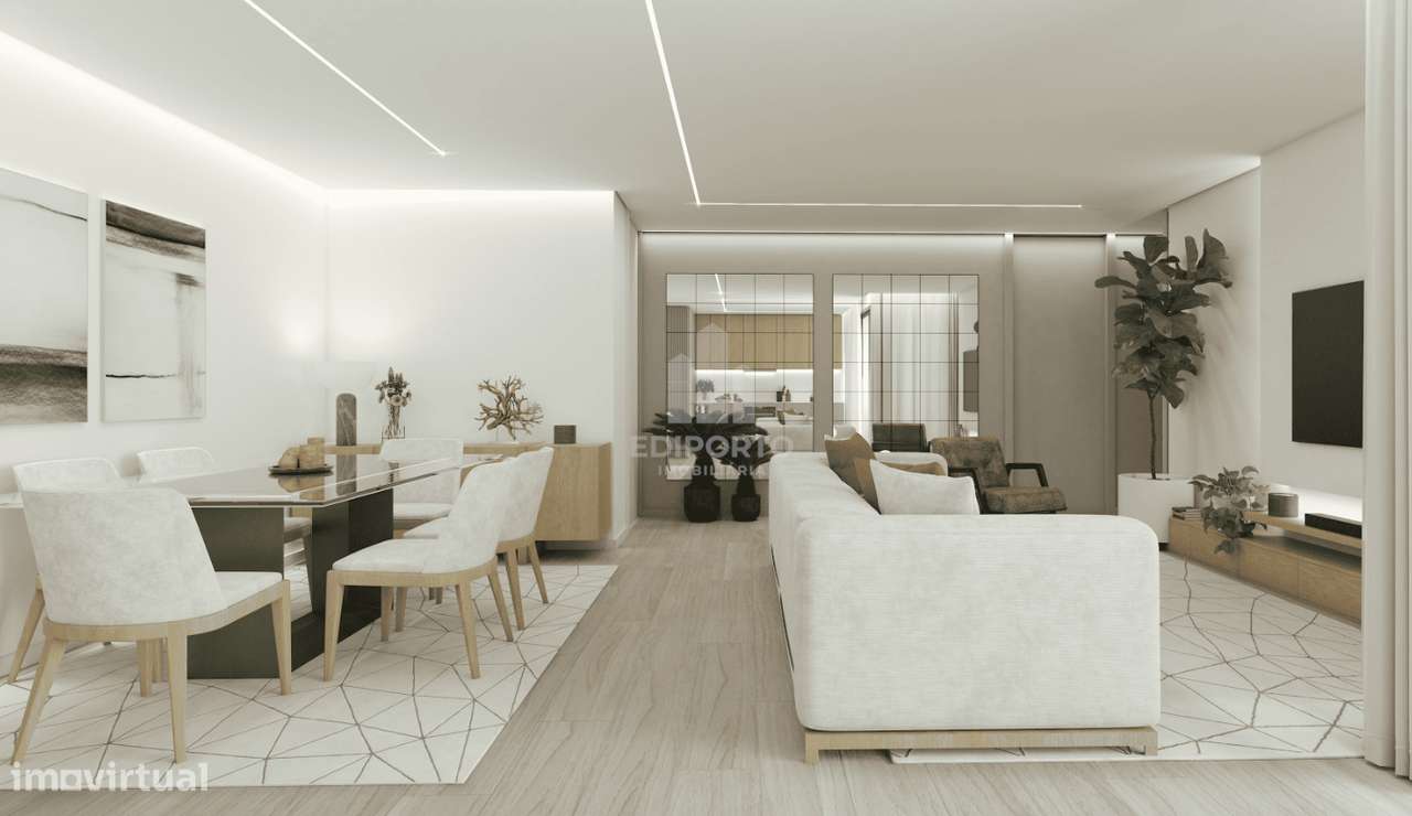 T4 Duplex Novo com 2 Lugares de Garagem e varanda no Bonfim - Grande imagem: 3/20