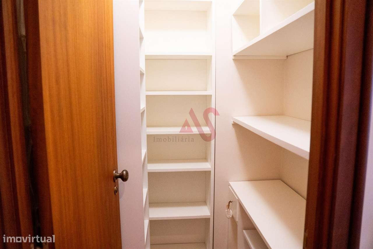 Apartamento T2+1 ao lado da casa da arquitetura em Matosinhos-18
