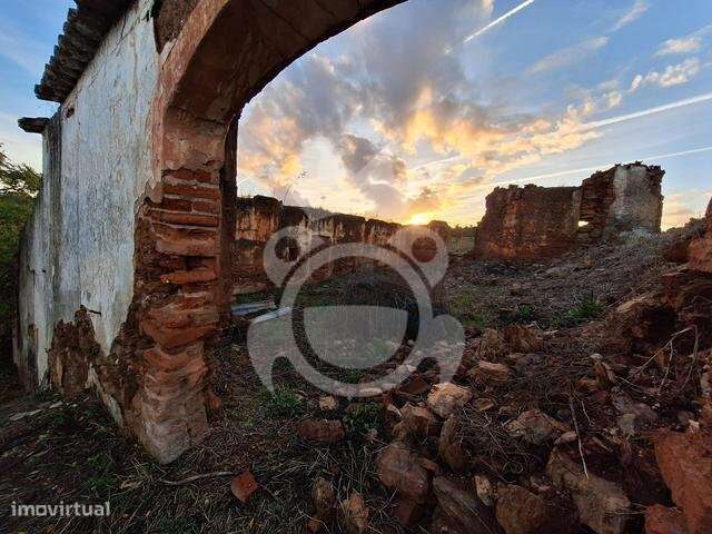 Terreno de 6,1 ha com Ruína - Grande imagem: 5/11