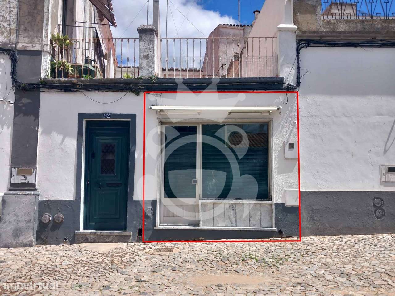 Venda Conjunta - Moradia e Espaço Comercial-29