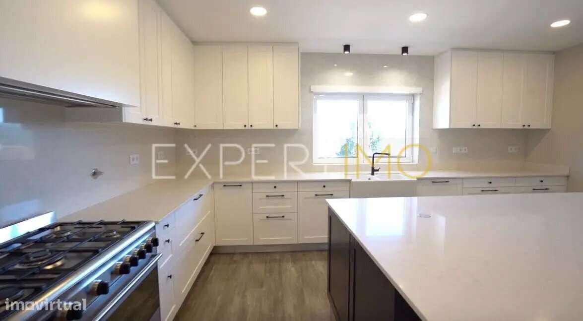 Moradia V4 à 12 km praia de S.Pedro de Moel - Leiria - Marinha Grande - Grande imagem: 4/25