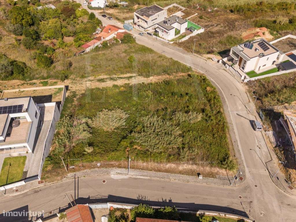 Terreno com projeto aprovado | Rua da Quinta do Canal, Coimbra-0