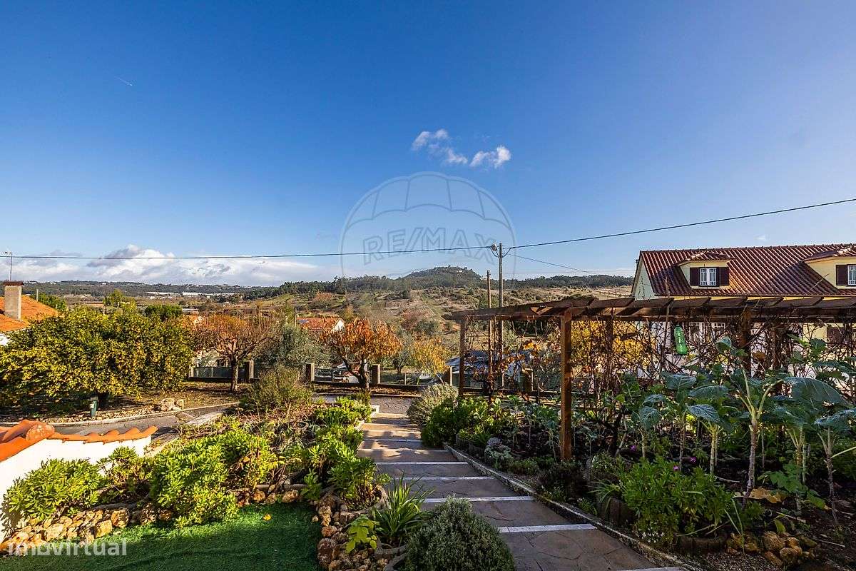 Moradia T5 para venda - Grande imagem: 2/49