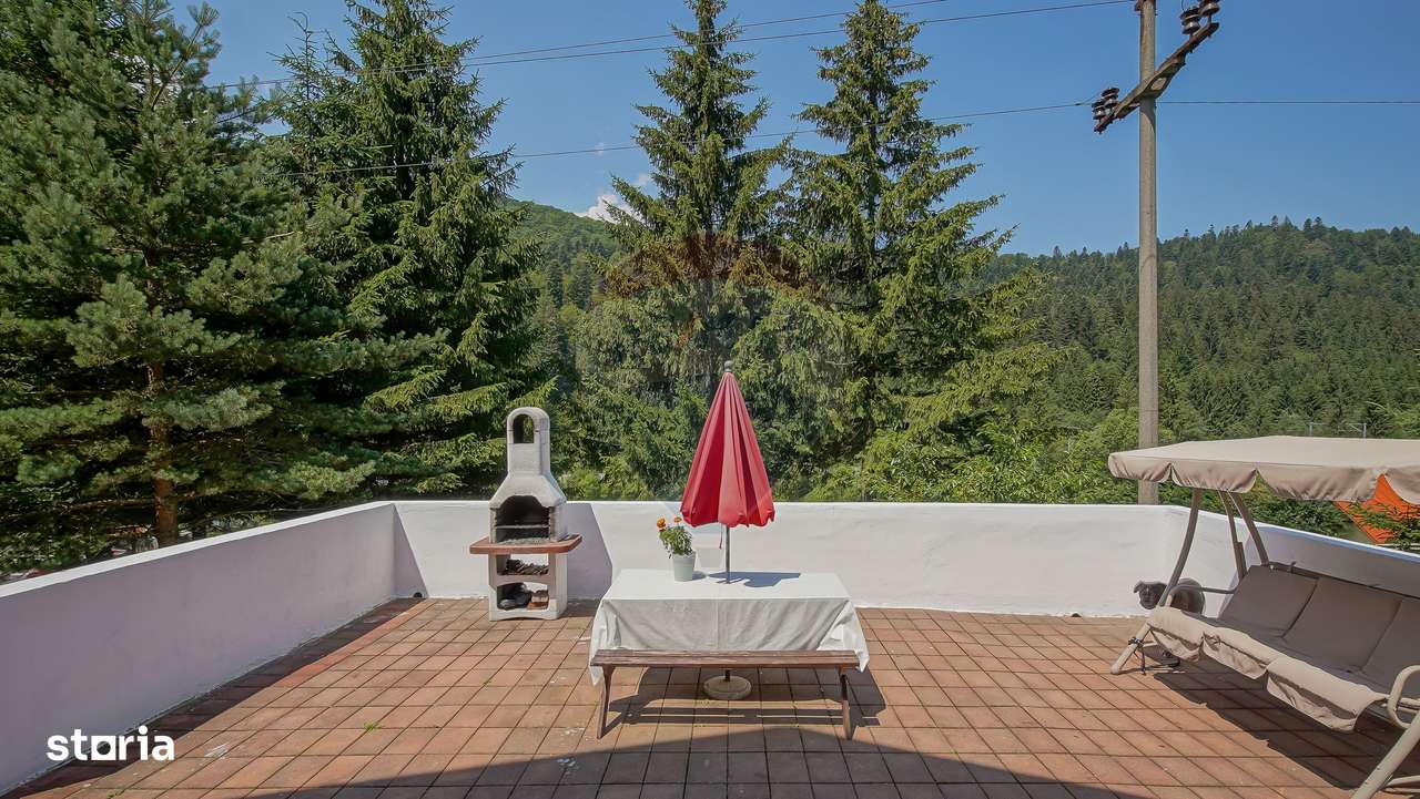 REDUCERE PRET ! Casa de vacanta la Predeal locuinta sau investitie - Imagine principală: 4/20