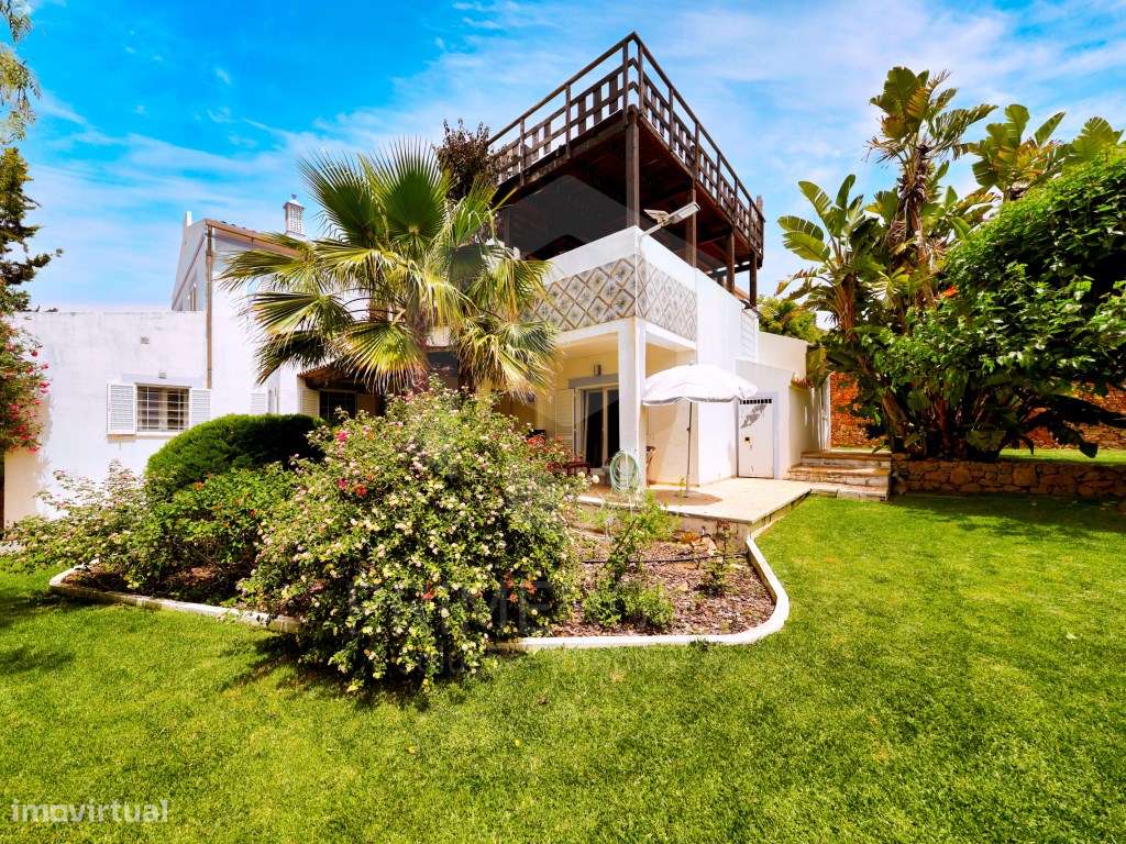 Villa T9 Exclusiva em Ferragudo com Alto Potencial de Rendimento-17