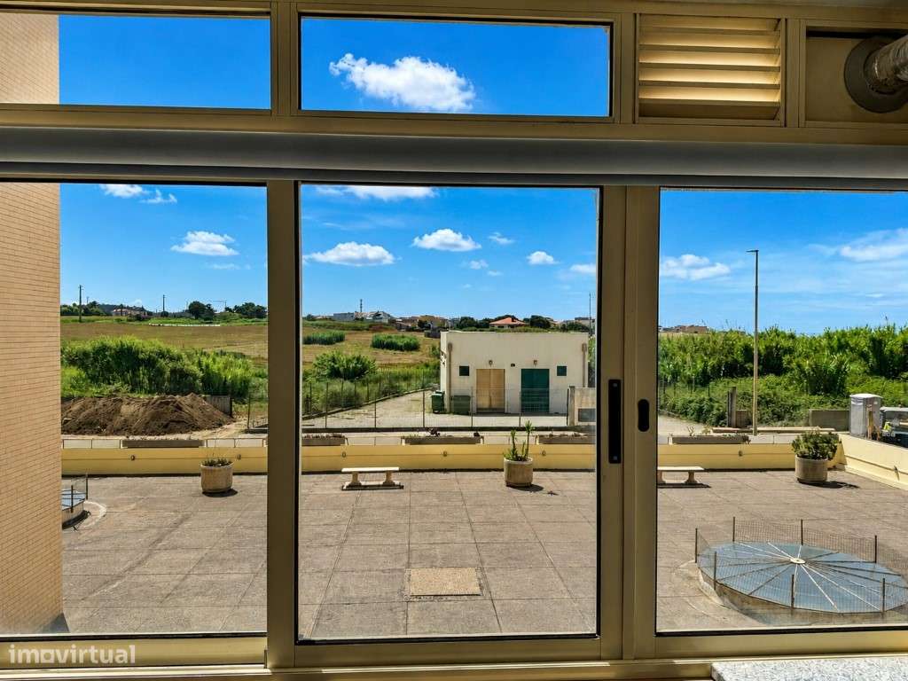Apartamento T1 em Labruge - A Dois Passos da Praia com Vista Mar-9