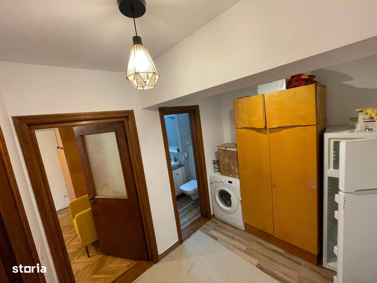 Inchiriere Apartament Ultra-Central Semi-Lux 2 camere + garaj - Imagine principală: 2/13