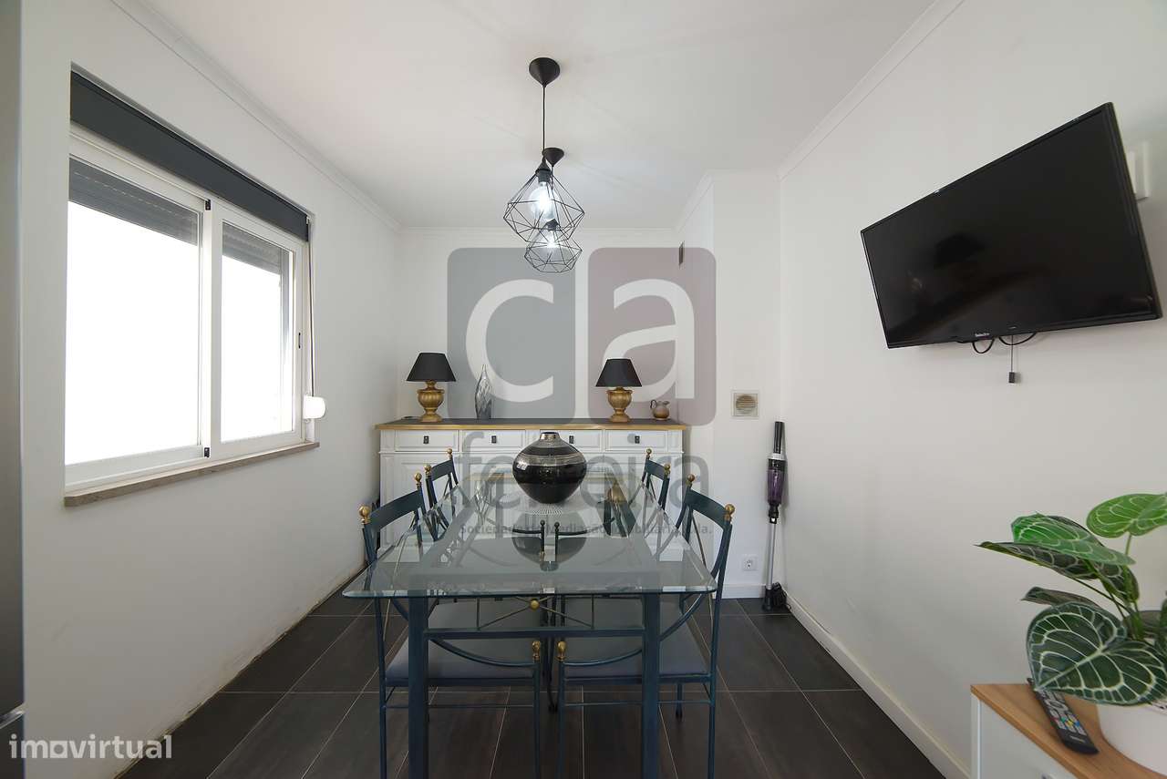 Moradia T3 Totalmente Remodelada em Almeirim-14