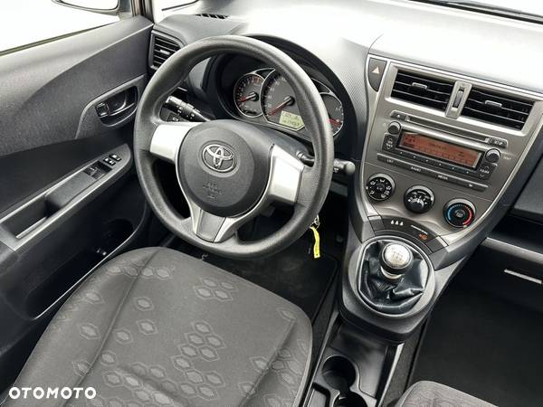 Toyota Verso S 1.33 VVT-i Comfort - 25