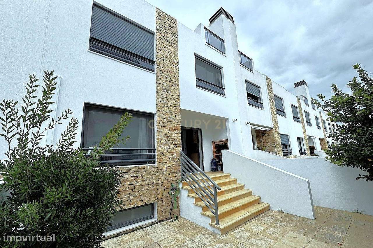Moradia T3+1 em Alcochete: Luxo e Conforto!-20