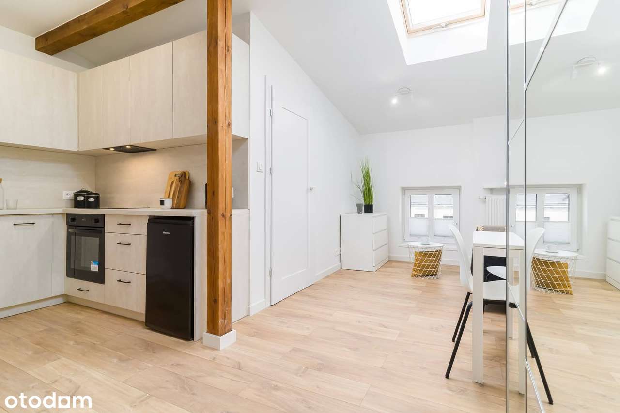 Lekkie skosy - przyjemne ROI - centrum miasta - Inwestycja w kamienicy-9