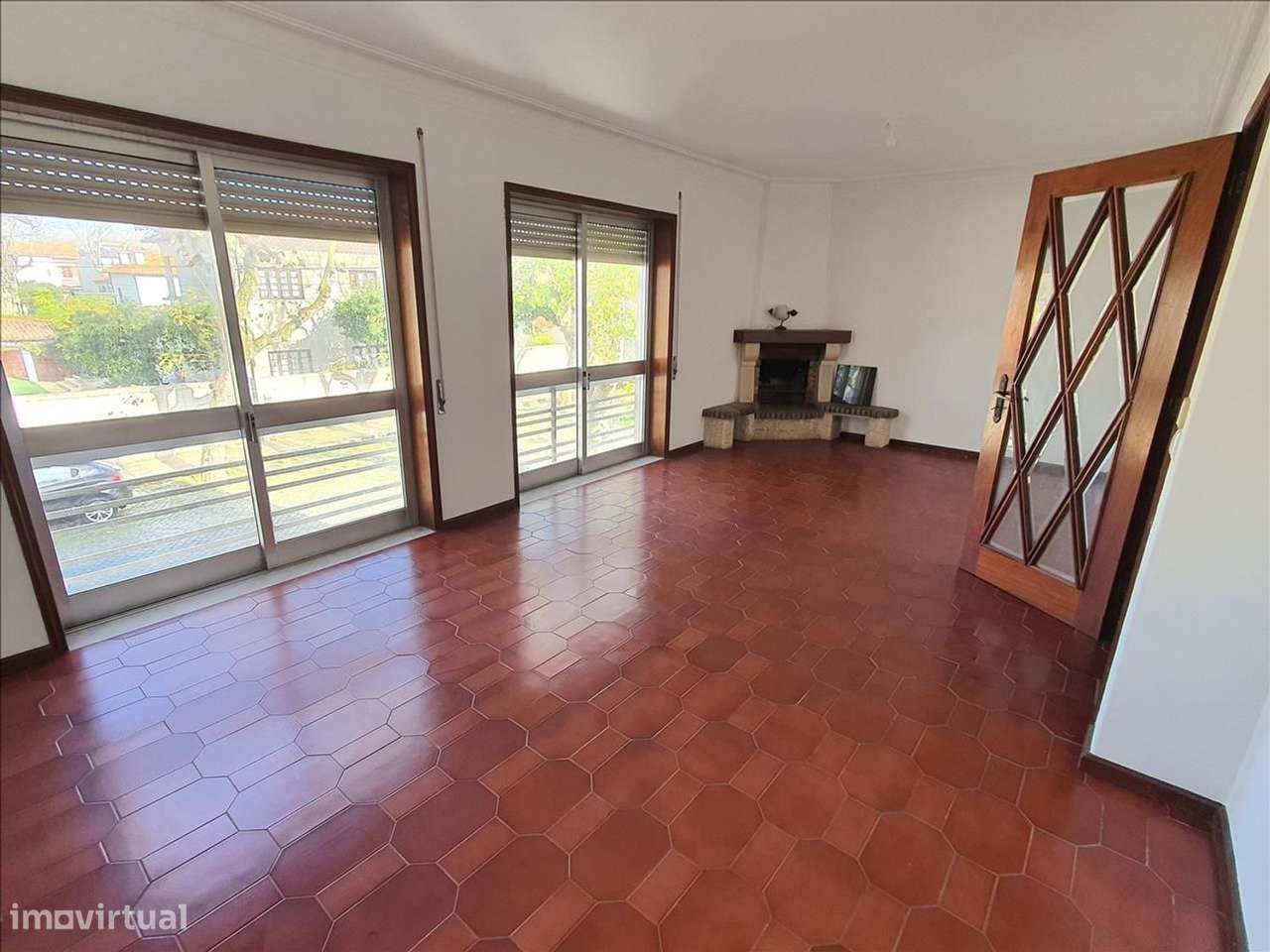 Excelente Moradia T3 de 121 m2 a Poucos Metros da Praia em Arcozelo - Grande imagem: 1/20