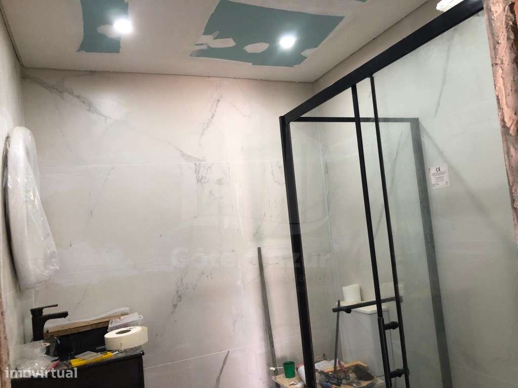 T1 + 1 - Baixa da Banheira - Grande imagem: 5/26