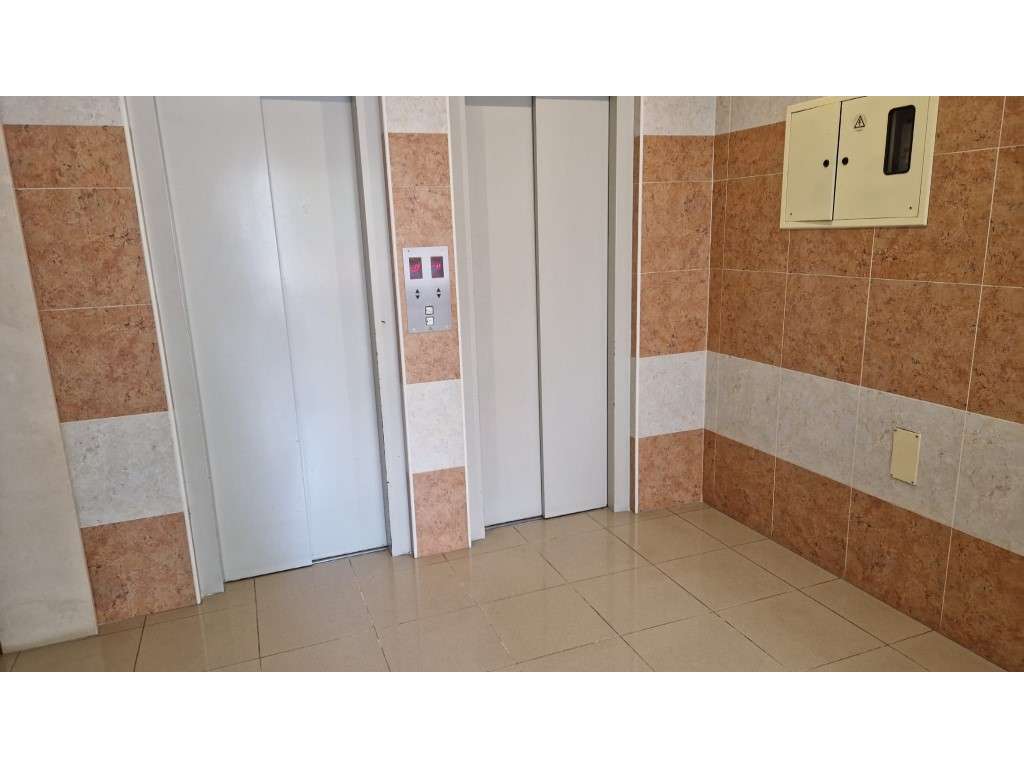 Hospital - T2 com varandas-13