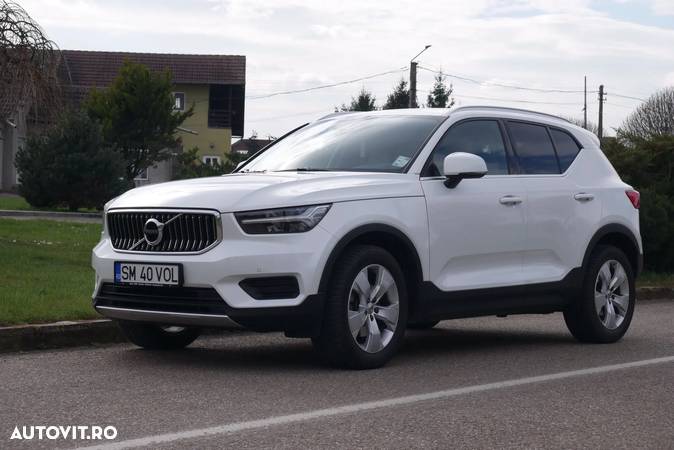 Volvo XC 40 B4 AT8 AWD Mild Hybrid Inscription - 1