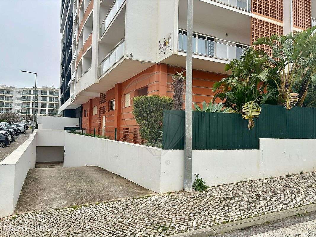 Garagem  para venda - Grande imagem: 2/10