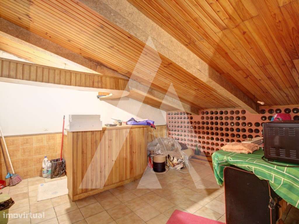 Apartamento T2, mobilado no centro de Oliveira do Bairro-19