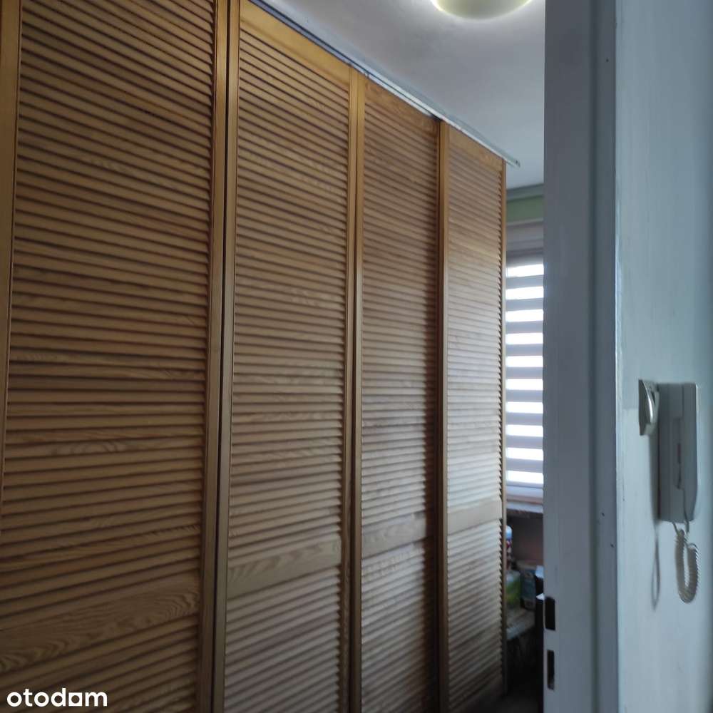 Trzypokojowe mieszkanie z balkonem i klimatyzacją-5