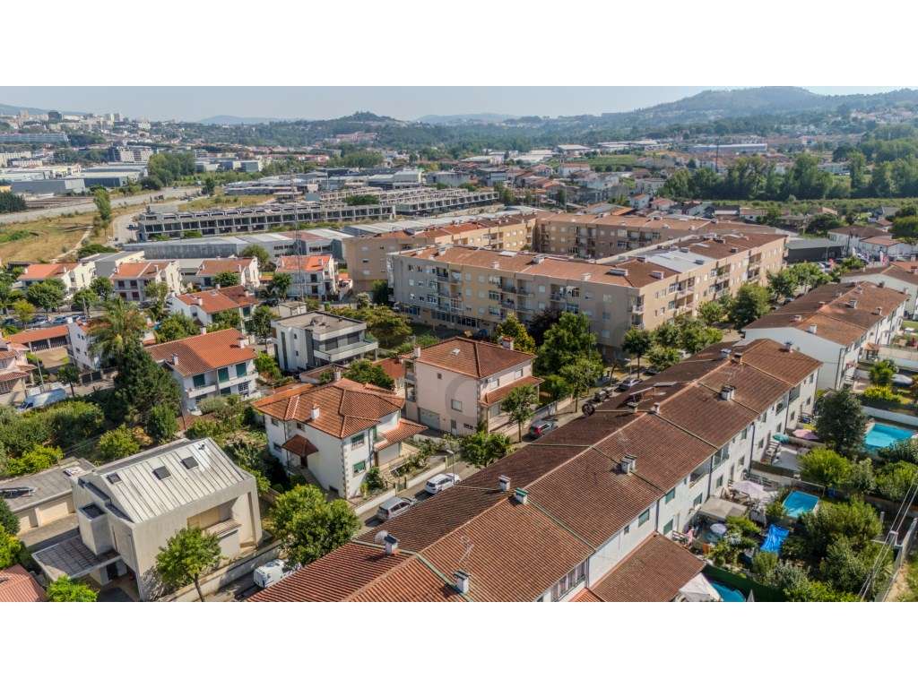 Vende-se Moradia Individual - Braga - Frossos-10