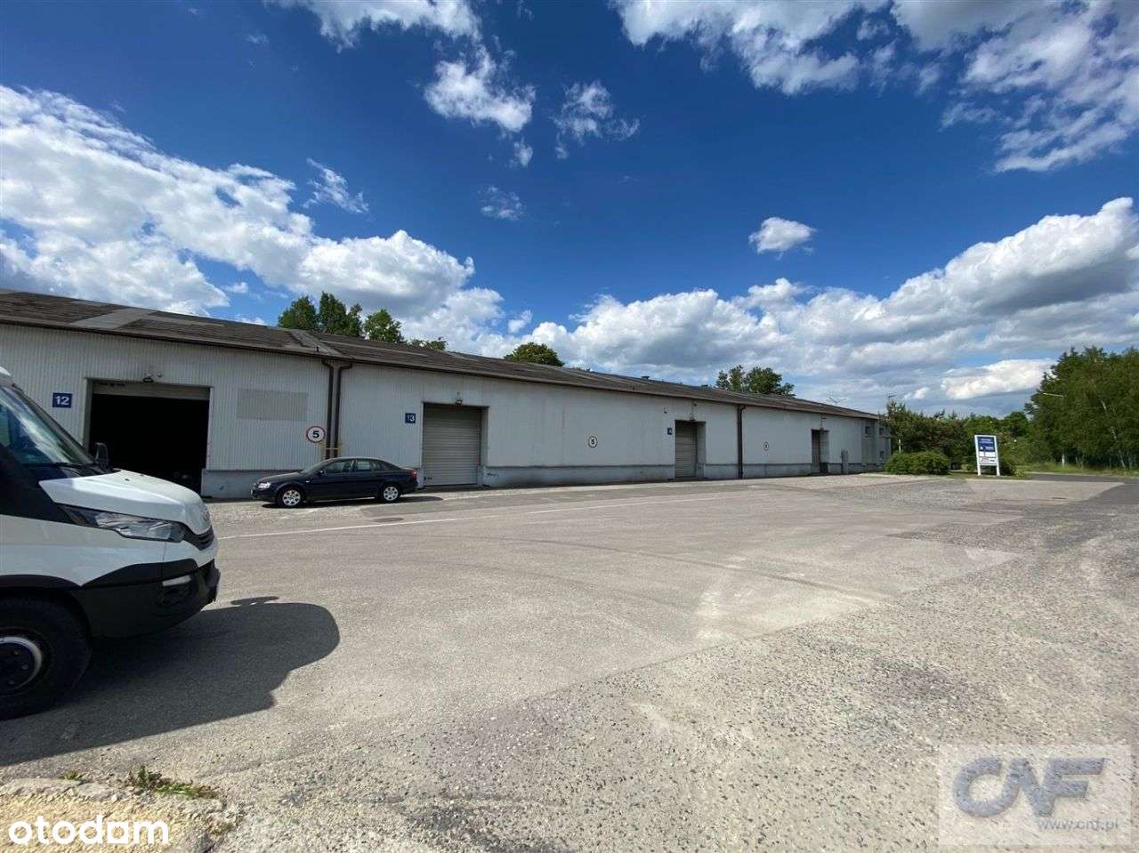 Hala do wynajęcia 425m2 oraz 573m2 - Pełny obrazek: 1/15