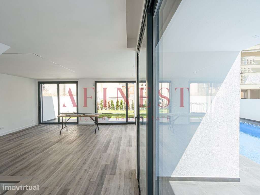 MORADIA T4 EM CARCAVELOS - Grande imagem: 4/37