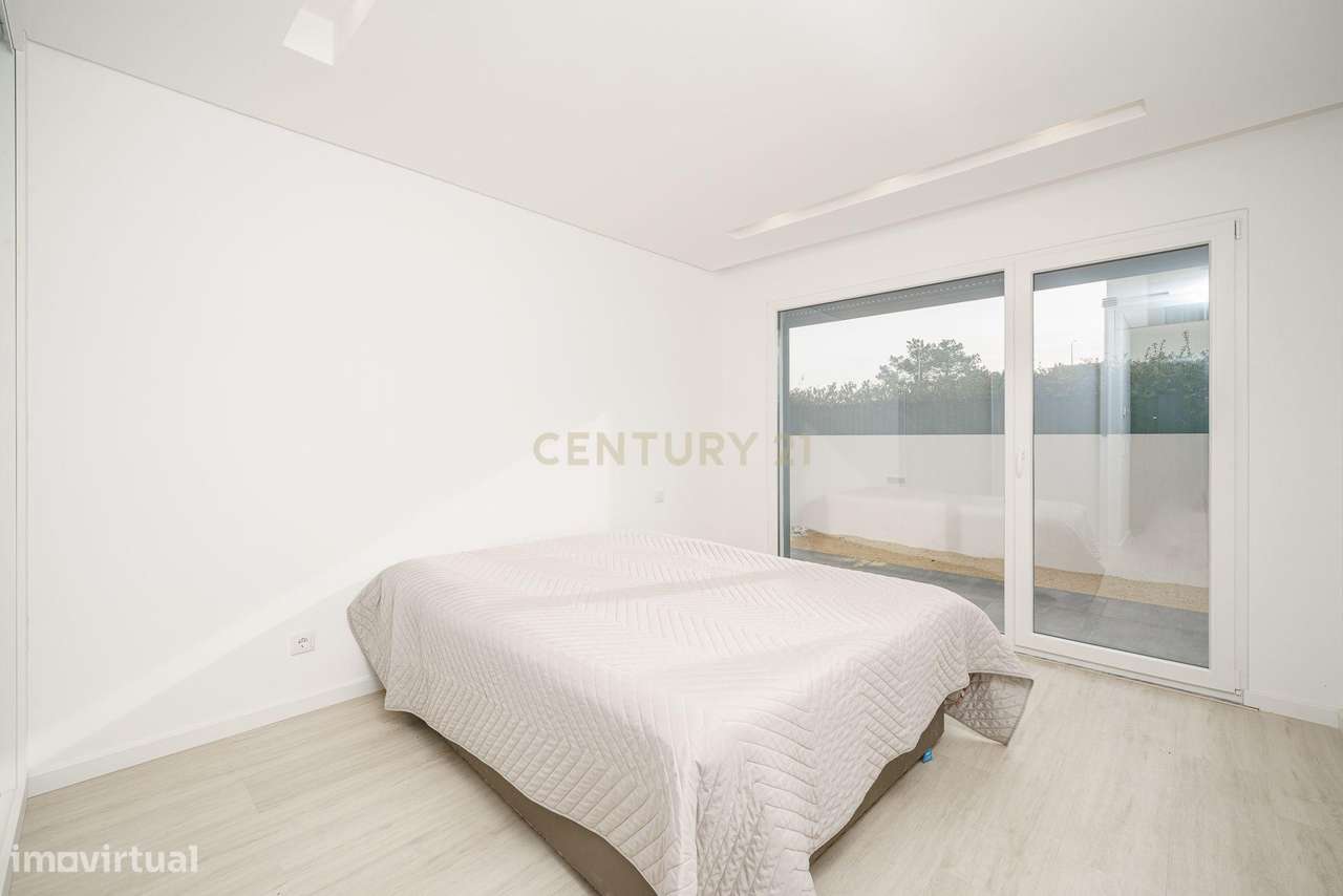 Moradia T3 Térrea a estrear com piscina e vista Serra-Setúbal-29