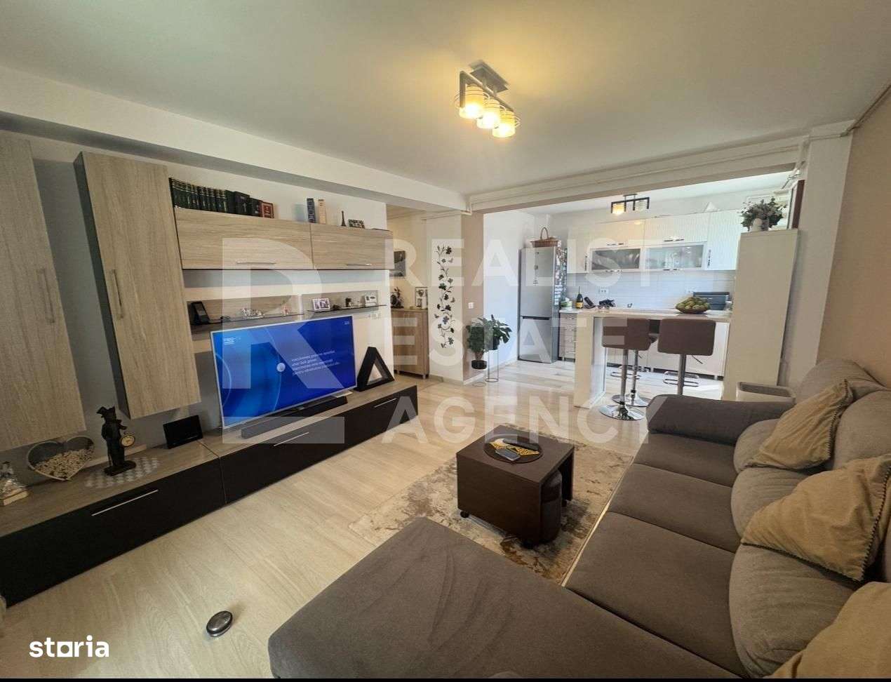 Vânzare, apartament cu 3 camere în zona Militari Residence - Imagine principală: 1/13