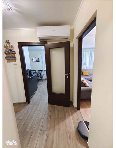 Brancoveanu, Budimex, Apartament 4 camere, decomandat. Loc de parcare!-1