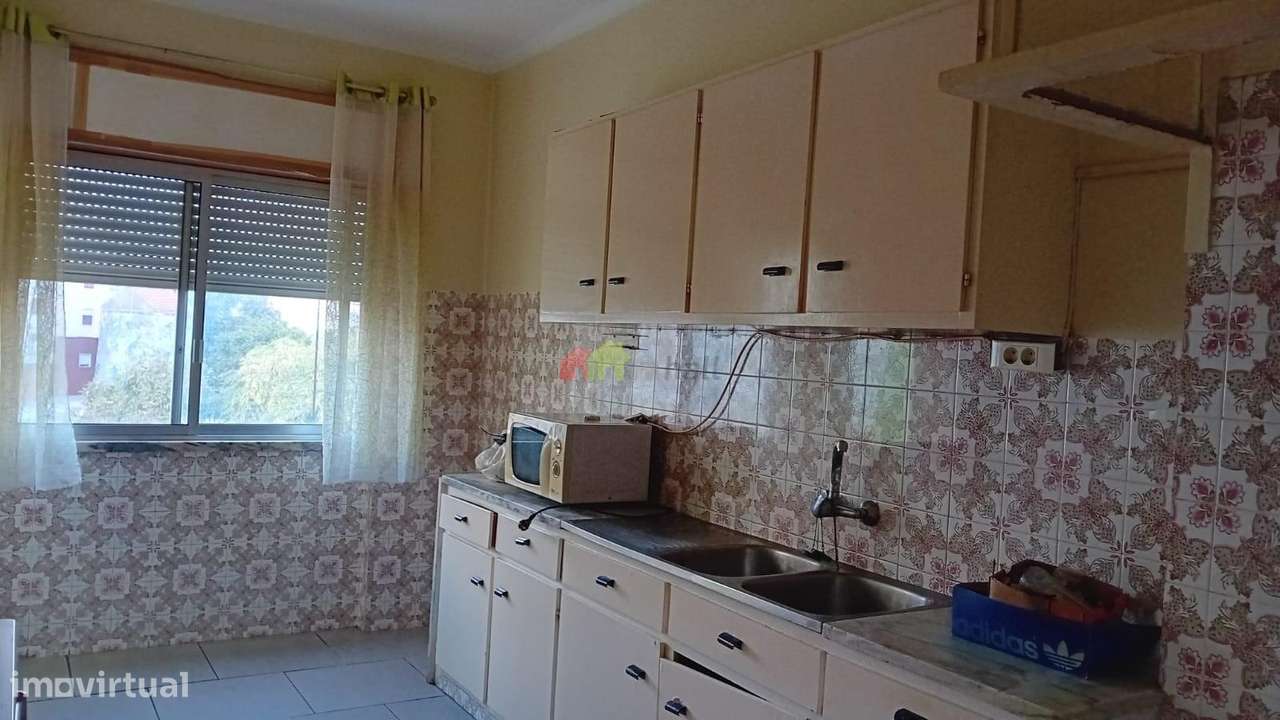 Apartamento T3 no Bairro Afonso Costa - Setúbal-7