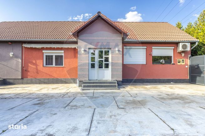 Casă 3 camere si teren 765 mp de vanzare Micalaca,Arad-1