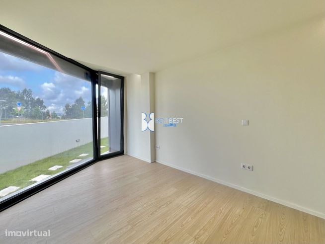MORADIA INDIVIDUAL DE LUXO T3, DUAS SUITES, NOVA, CONCLUIDA,NA TROFA-15