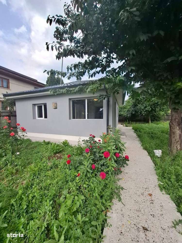 De vanzare casa la 1minut de Roman,renovată,Teren 410mp,Pret 65000euro - Imagine principală: 2/11