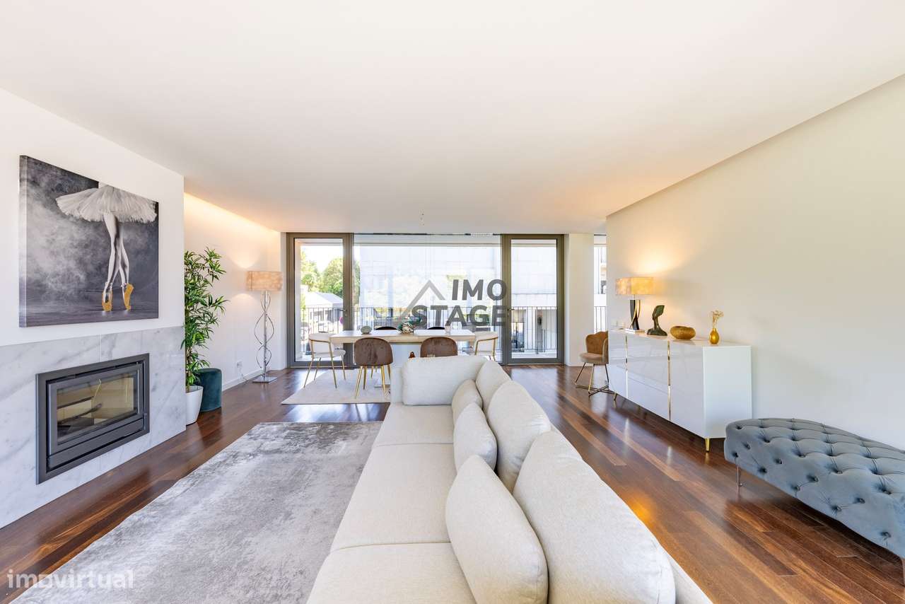 Moradia T3 de Luxo | 4 Pisos | Elevador | Jardim Privativo 195m² | Boa-12
