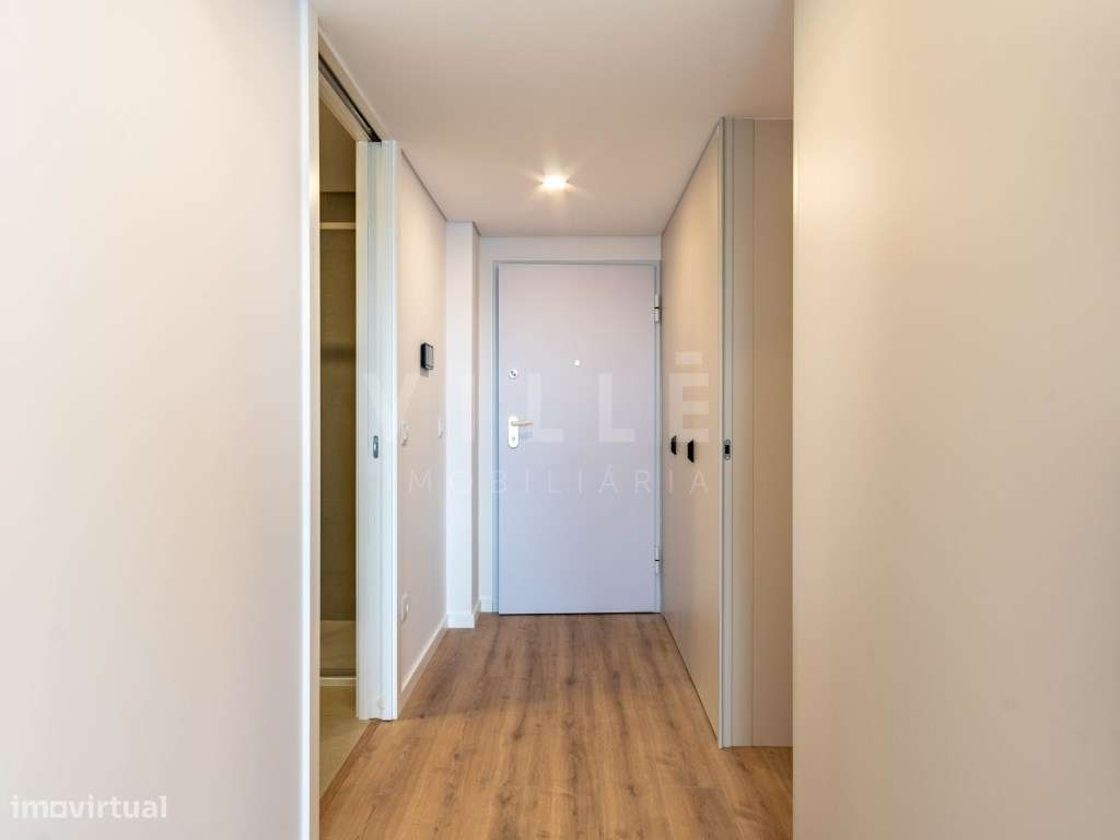 Apartamento T1+1 | 3.º e Último Piso | Varanda | 1 Lugar de Garagem...-13