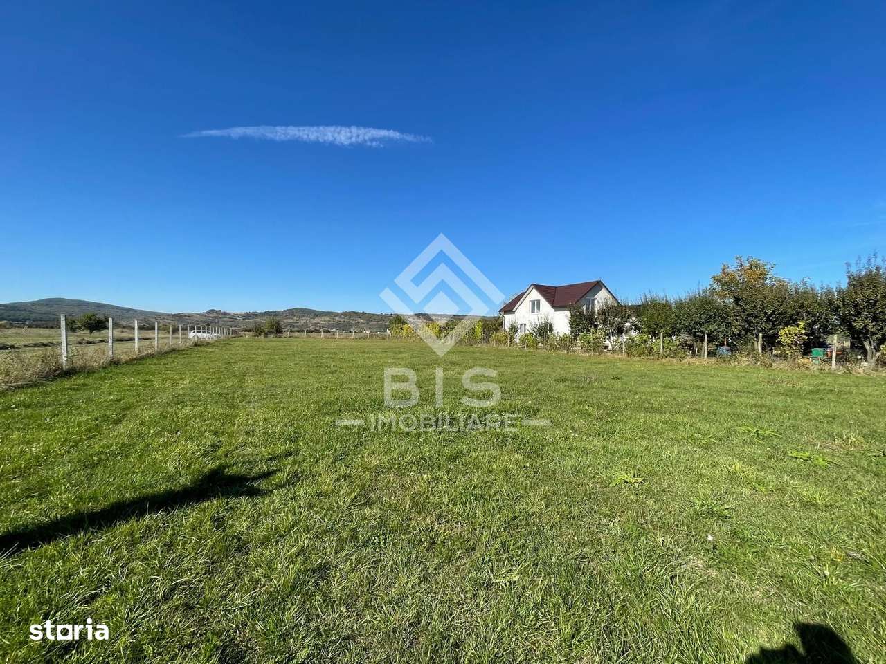 Teren de vanzare extravilan 23 ari - zona Aerodrom - Imagine principală: 1/3